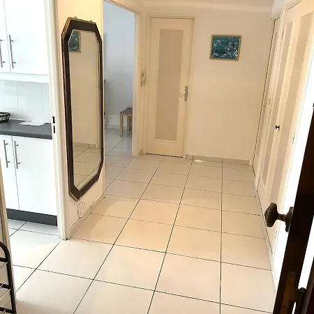 Lejlighed Charming 2-room Near With Terrace *