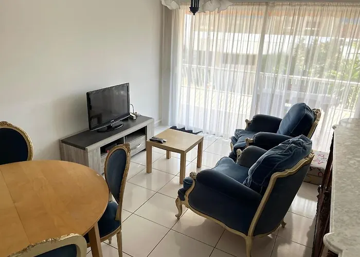 Charming 2-room Near With Terrace Daire *